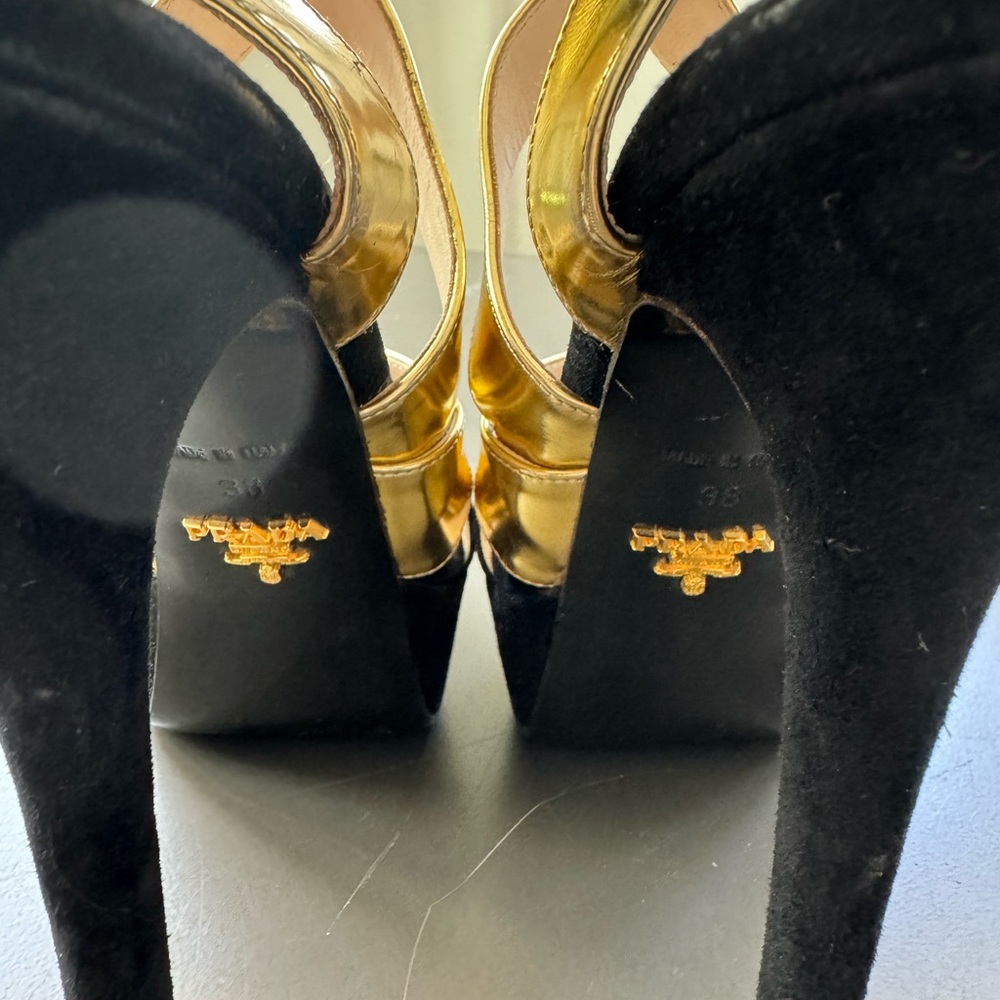 Prada Black and Gold Open Toe Sandals Size 38